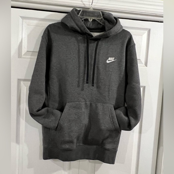 Nike Pullover Hoodie in Charcoal Grey – Barely Worn, like new. Size Small - Picture 2 of 11